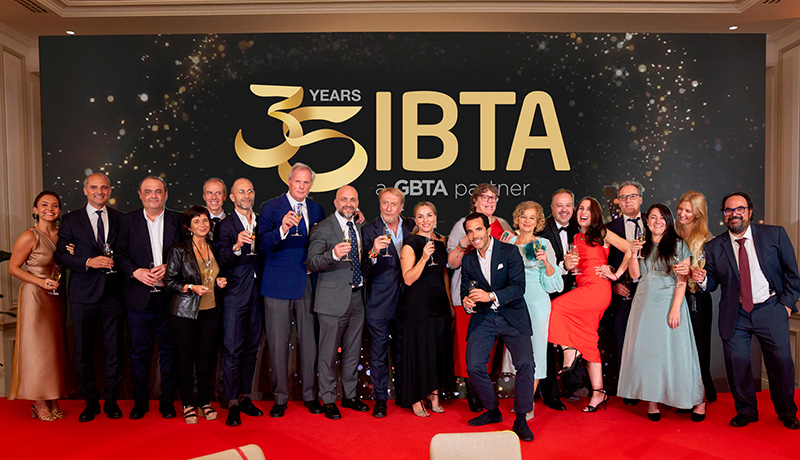 gala-ibta-2025-brindis.jpg